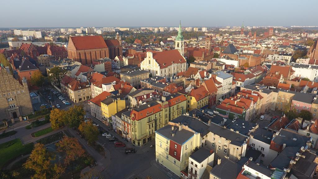 Kopernika 47 *